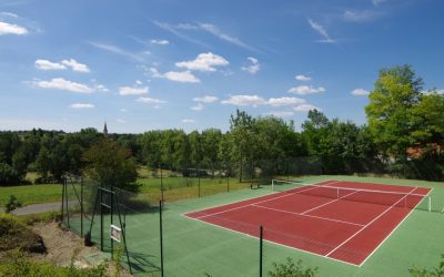 Un court de tennis à 5 minutes du Domaine de Saussignac