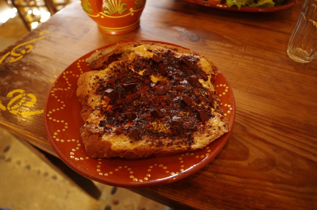 Tartine au chocolat à la lirairie-tartinerie de Sarrant