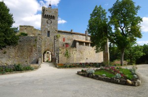 entrée de la cité de Larressingle