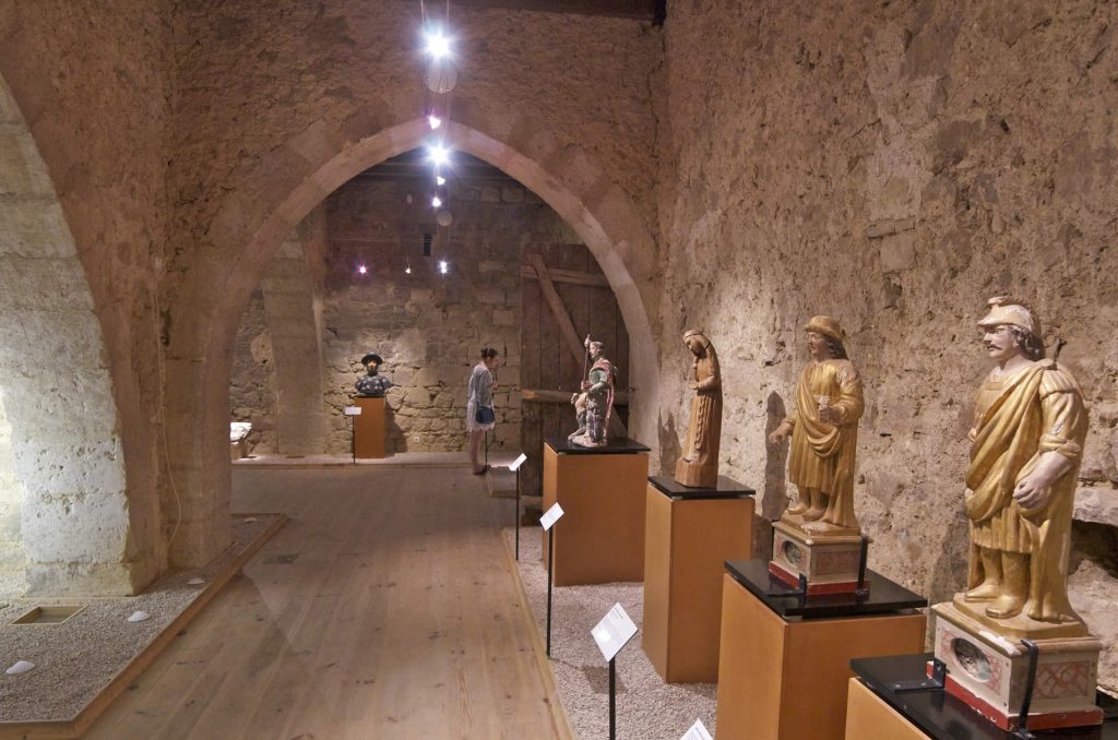 Exposition à l'abbaye de Flaran sur les chemins de Saint-Jacques