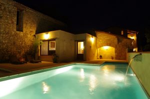 Gite de groupe piscine chauffée spa
