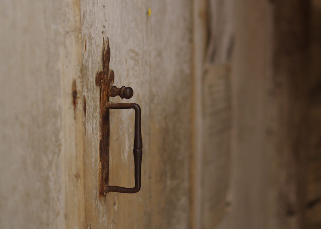 Poignée de porte fer forgée église de Lachapelle