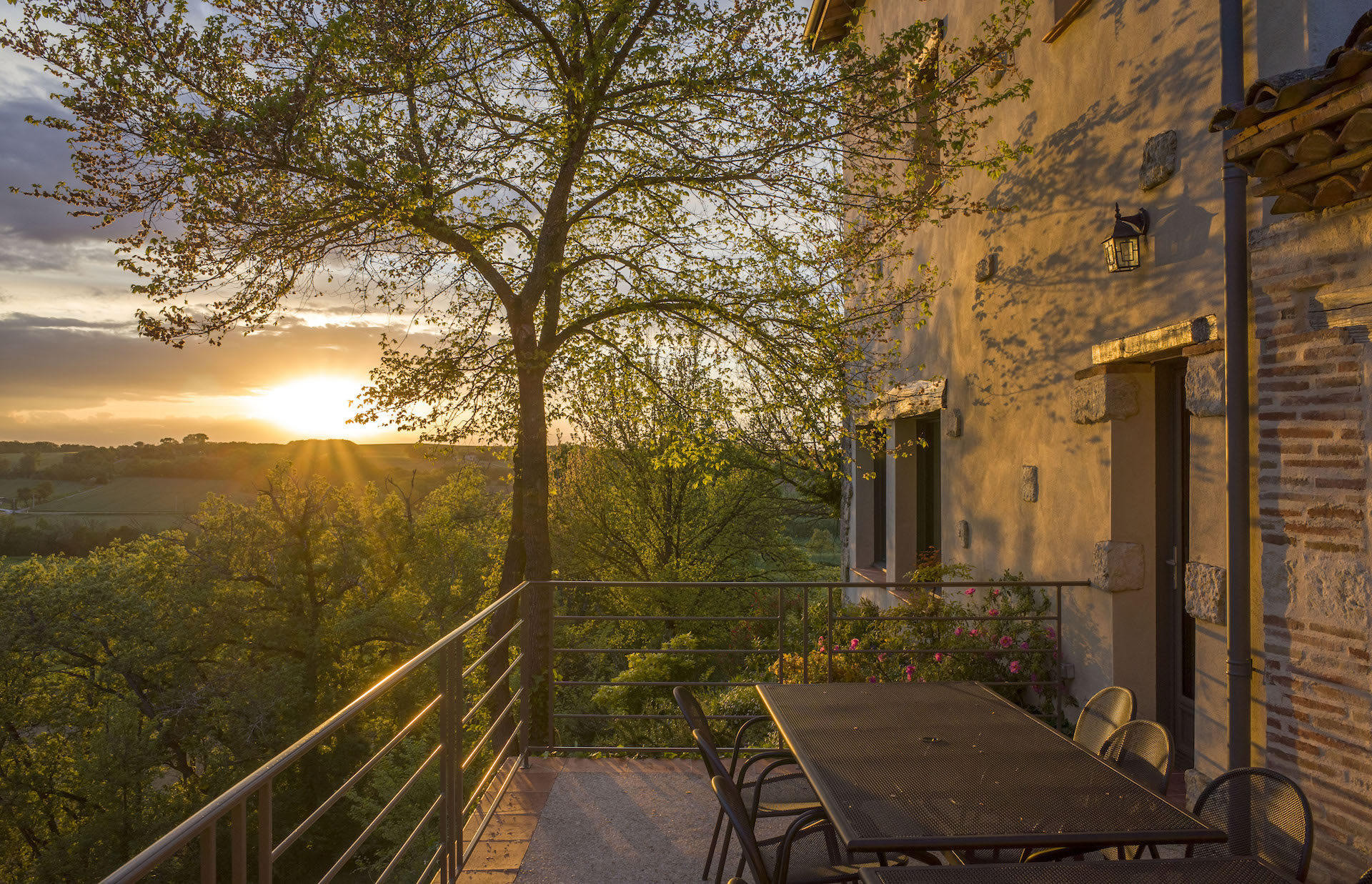 Terrasse Coucher De Soleil Domaine De Saussignac