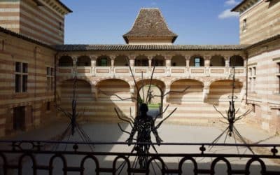 Château de Laréole, à 15 minutes du gîte de groupe